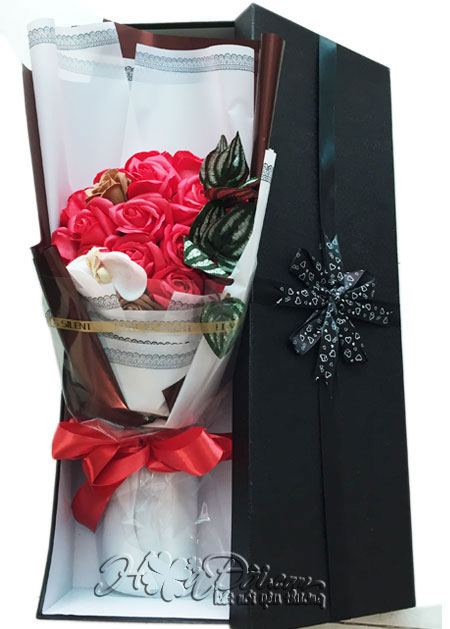 Điện hoa tươi và Quà tặng - Hộp hoa hồng sáp đỏ 19 bông